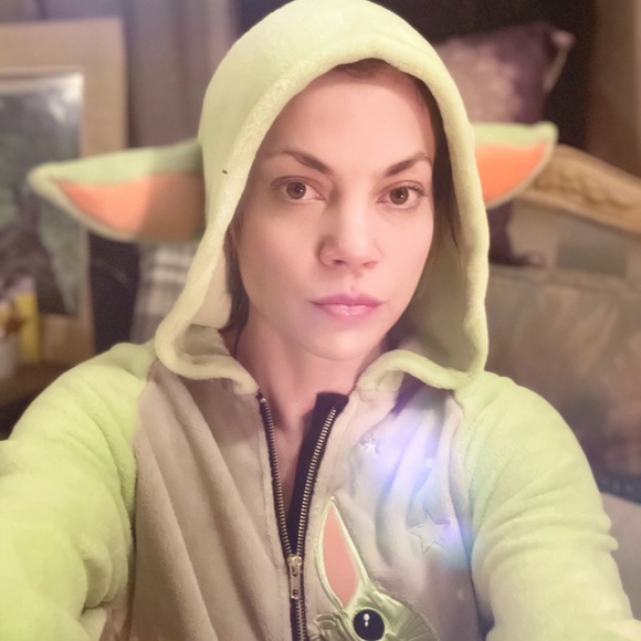 Meet your Posher, Joely - Picture 3 of 3